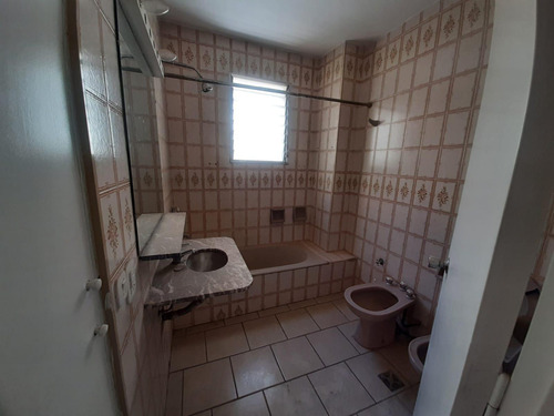 Departamento 4 Ambientes Con Dependencia - Venta - Villa Urquiza