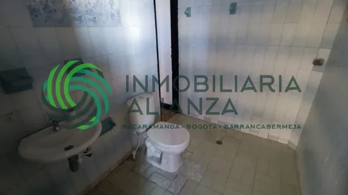 Apartamento En Arriendo En Pueblo Nuevo. Cod A16394