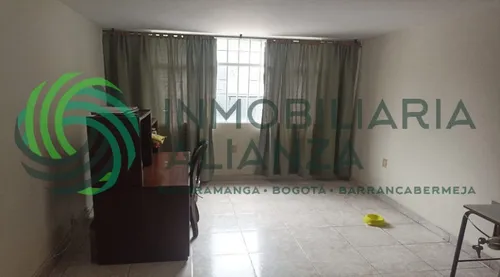 Casa En Venta En Cabecera Del Llano. Cod V61678