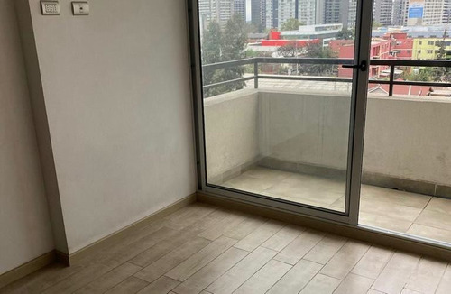 Gran Departamento En Venta De 1 Dorm. En Estación Central