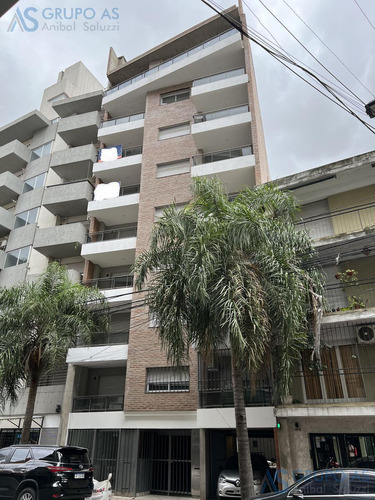 Departamento De 2 Dormitorios Con 2 Baños - Muy Cerca De Todo