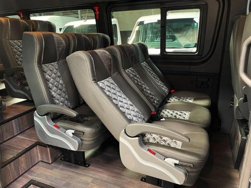 Mercedes-benz Sprinter 417 19lug Executiva 2025 Prata