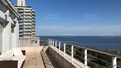 Espectacular Penthouse Triplex Con Vista Al Golf Y Al Mar En Punta Carretas, Montevideo 