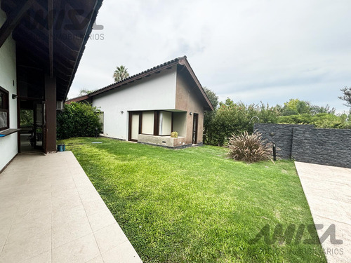 Casa En Venta En San Marino - Funes Hills - 3 Dormitorios