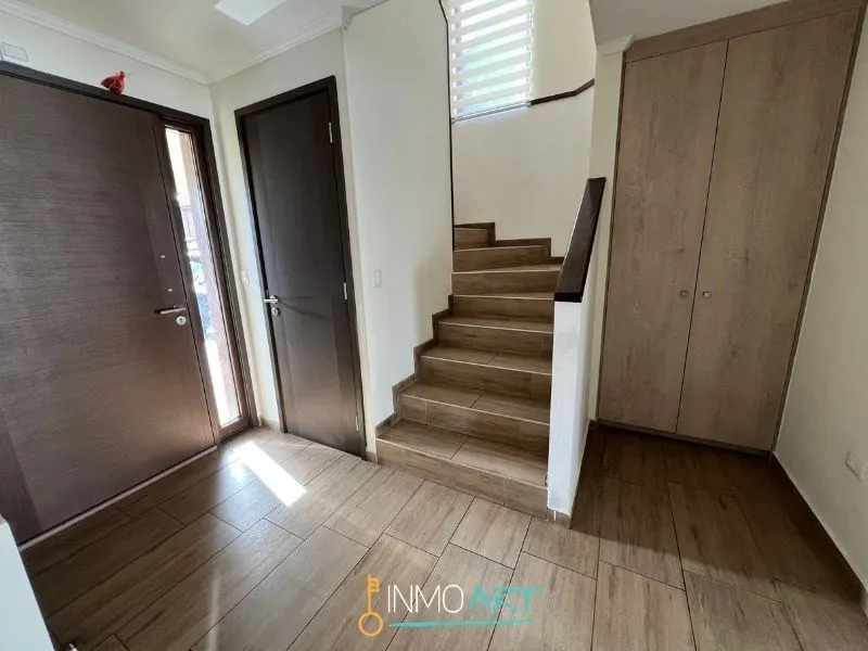 Imagen 3 de 28 de Casa En Venta De 4 Dorm., 4 Baños En Cond Vista Golf, Temuco