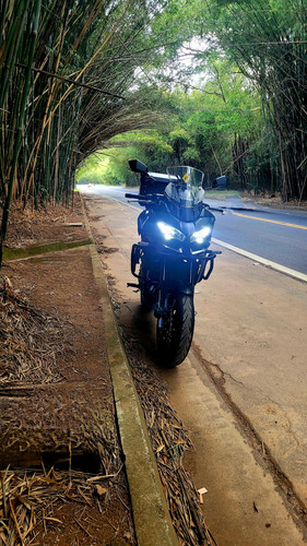 Vendo Versys 650 Abs Ano 2023 Preto Com 8 Mil Km.