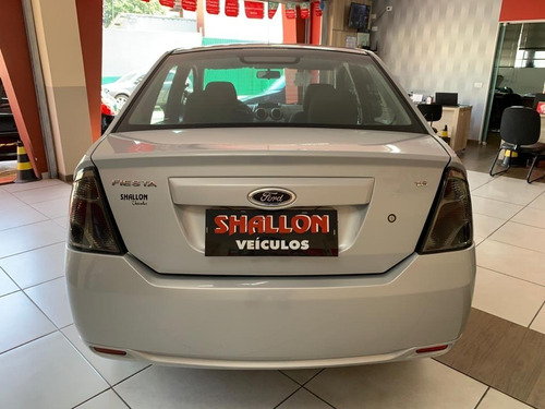 Ford Fiesta Sedan 1.6 Se Flex 4p 2013/2014 Prata