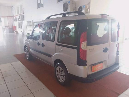 Imagem 6 de 15 de Fiat Doblò 1.8 Mpi Essence 7l 16v Flex 4p Manual