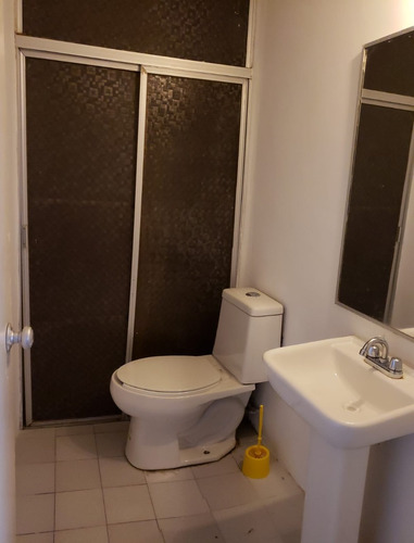 Imagen 4 de 12 de Venta De Departamento Cerca De Av. Nacional Y Las Torres