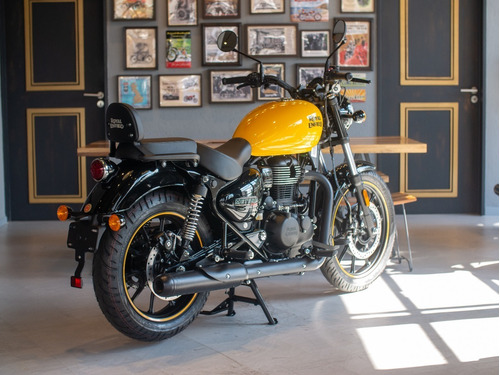 Imagen 4 de 25 de Royal Enfield Meteor 350 Fireball Amarilla Reserva