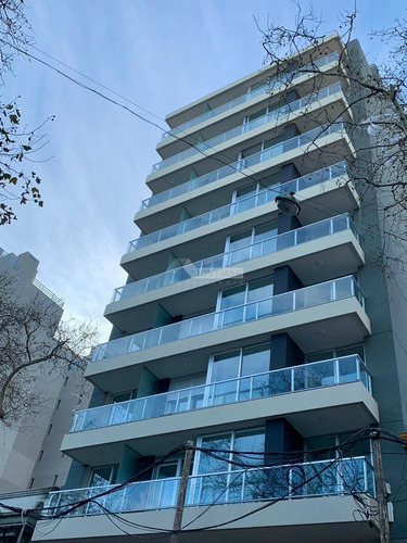 Venta Apartamento 2 Dormitorios Cordon Ed. Lift Cordon Canelones Y Carnelli Con Garaje