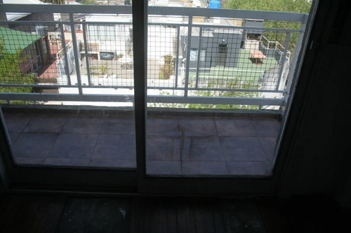 Imagen 9 de 11 de Dúplex De 3 Pisos C/ Terraza Exclusiva Patio Parrillero - Rioja 2488