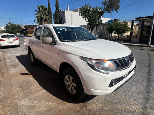 Mitsubishi L200 2.5 Di-d Cabina Doble 4x4 Mt
