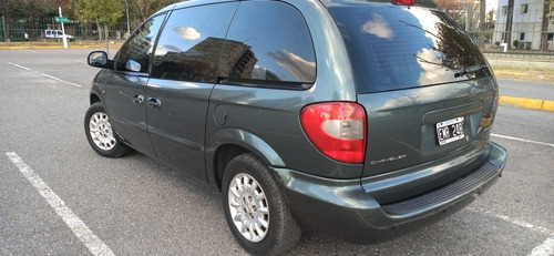 Imagen 3 de 13 de Chrysler Caravan 2004 3.3 Se 3.3