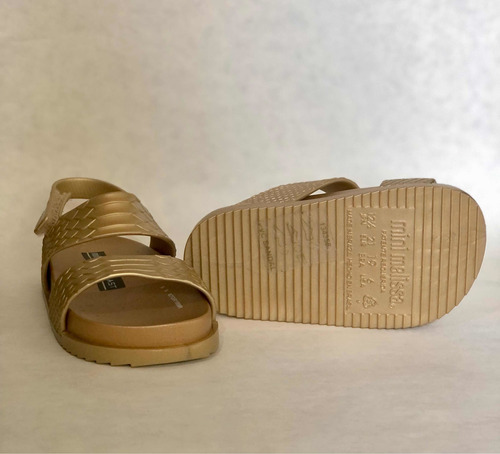 Sandalias Niña Auténticos Melissa. Talla 21 Eur/talla 6 Usa.