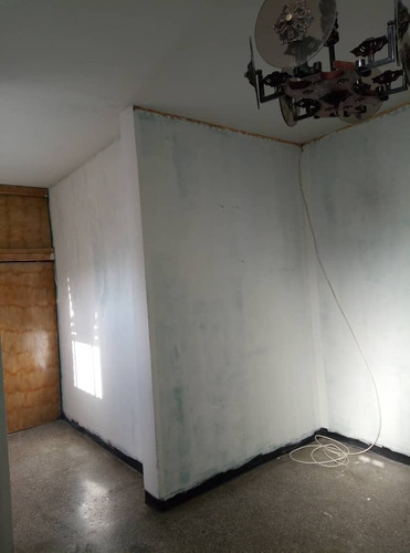 Imagen 2 de 8 de ¡venta! Apartamento En Guarenas
