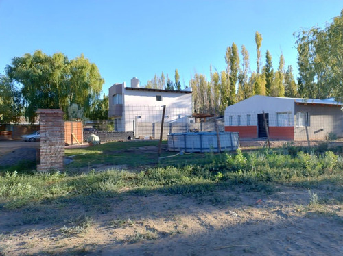 Venta De Casa En Plottier B° Las Brisas, 3 Habitaciones