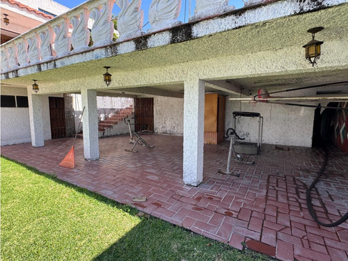 Casa En Renta A Orilla Del Lago Teques Mc.
