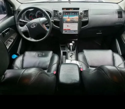 Toyota Fortuner 3.0 Sr5