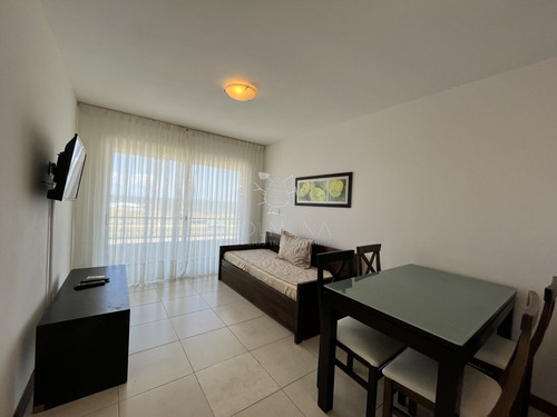 Apartamento En Venta Frente Al Mar - Col 7731