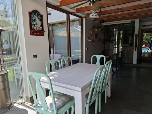 Casa En Arriendo De 4 Dorm. En Lo Barnechea