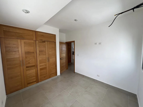Villas Listas Para Entregar En Brisas De Punta Cana, 3 Habitaciones, Terraza En El 3er Nivel