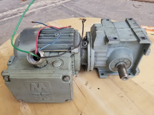 Motoreductor 1/2 Hp.  Trifásico 220-440 Vca.  Entrega 40 Rpm