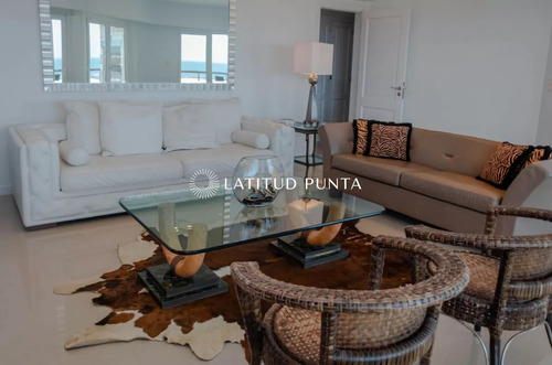 Veramansa, Apartamento De 3 Dormitorios Más Dependencia