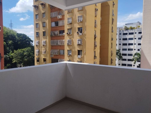 Imagen 9 de 14 de 164349 Carmen María González Vende Apartamento A Estrenar, Pozo Y 100% Planta En Las Chimeneas (0412-4359728)