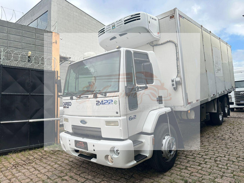 Ford Cargo 2422 2422/ 2422 E 3-eixos 2p (diesel)