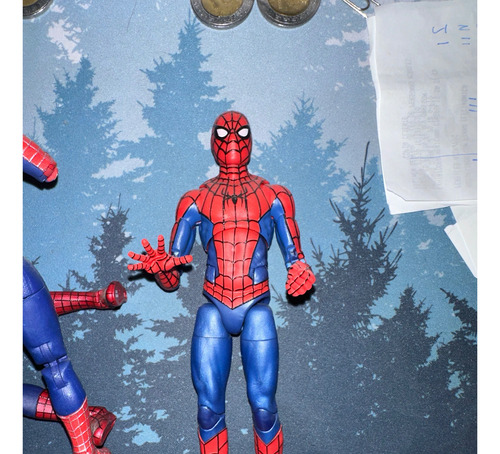 Marvel Legends Spiderman Tom Holland (Usado)