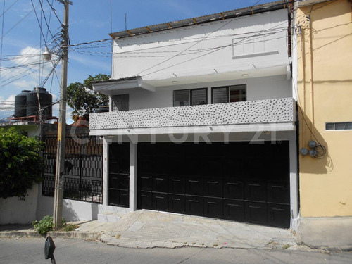 Casa En Venta  Colonia Los Sauces, Chilpancingo De Los Bravo, Guerrero