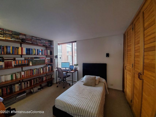Imagen 13 de 19 de Vendo Apartamento En Chico Norte(bogota) C.m 22-975
