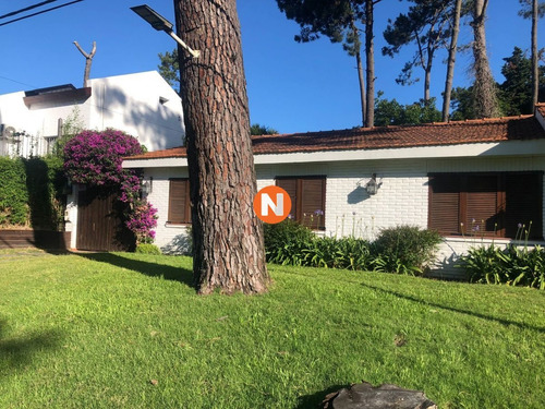 Imagen 2 de 22 de Casa En Alquiler, Mansa, Punta Del Este, 3 Dormitorios.