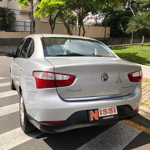 Imagem 4 de 9 de Fiat Grand Siena