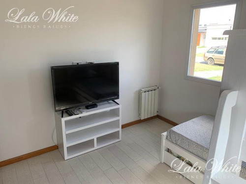 Imagen 15 de 24 de Venta - Casa En Santa Juana - Canning