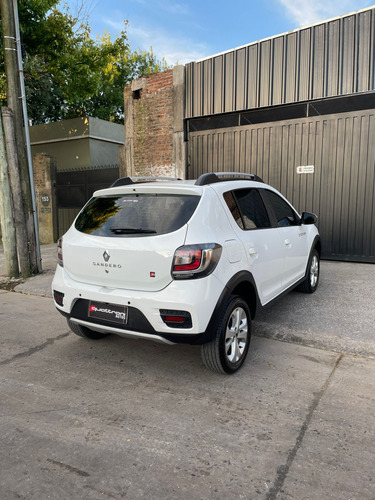 Renault Sandero Stepway 1.6 Privilege 105cv