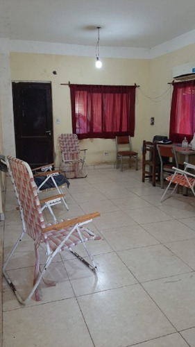 Imagen 3 de 19 de Casa Ph Al Contrafrente De 3 Ambientes En Venta - Castelar Norte