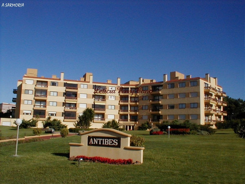 Imagen 27 de 30 de Venta Apartamento 1 Dormitorio Y Medio En Playa Brava