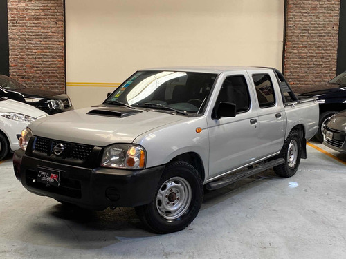 Nissan Np300 2.5 Cabina Doble 133cv 4x2 2010