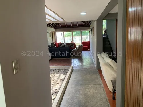 Casas En Venta Mls #25-1271