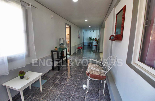Hostal En El Centro De Graneros
