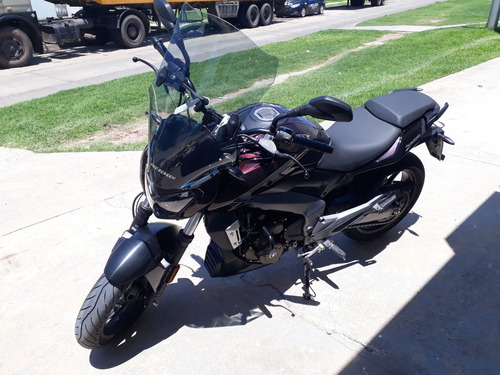 Dominar 400