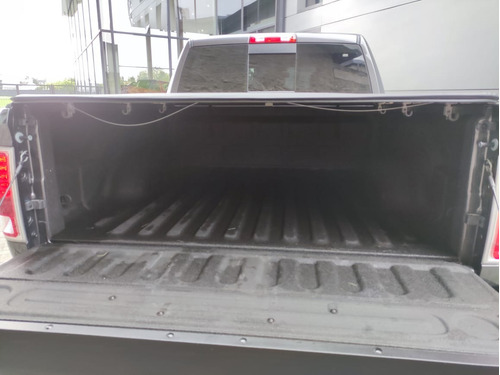 RAM 1500 5.7 Laramie Nigth Edition