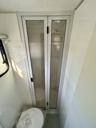 Casa Rodante Alta Gama 650 Metros Kaisen Para 6 Personas