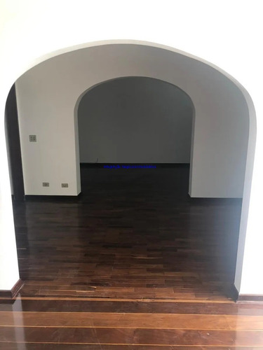 Imagem 5 de 10 de Apartamento 200m², 03 Dormitórios ( Sendo 01 Suíte), 02 Banheiros E 02 Vagas Na Garagem. Condomínio Com Portaria, Segurança 24hrs, Piscina, Salão De - 21011300 - 68997897