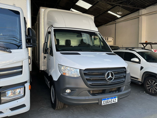 Mercedes-Benz Esprinter Truck 315 street