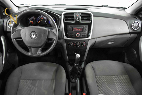 Renault Logan Expr 16 M