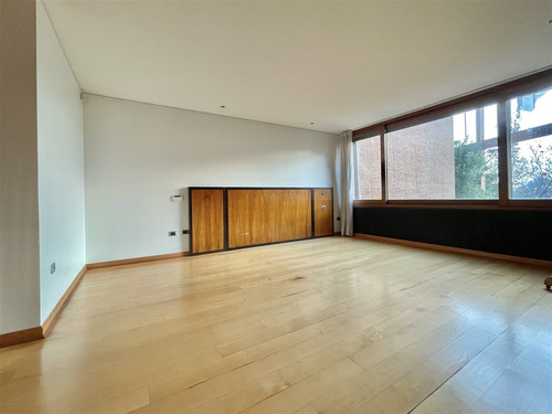 En Condominio: Lo Curro / Via Aurora