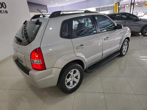 Hyundai Tucson 2.0 MPFI GL 16V 142CV 2WD GASOLINA 4P AUTOMÁTICO